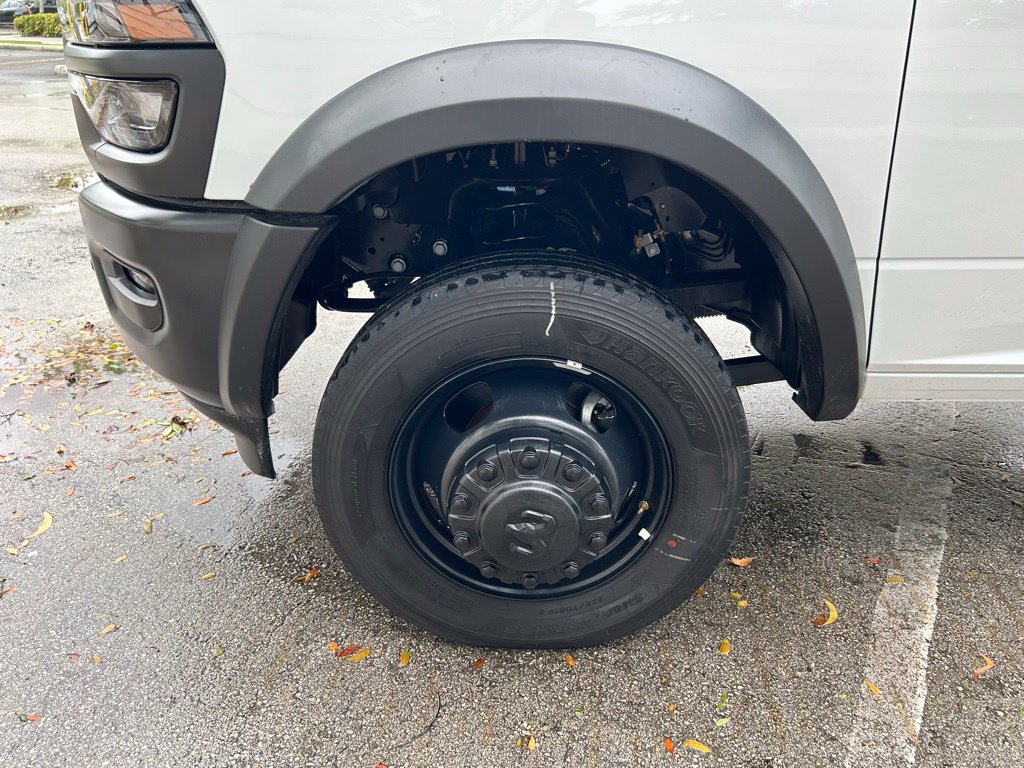 Used 2025 RAM 5500 Tradesman AWD/4WD image 24