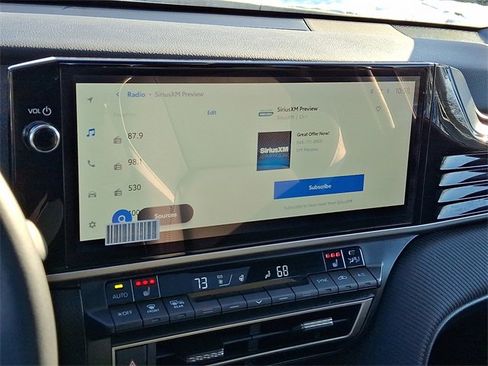 Certified 2025 Toyota Camry SE image 17