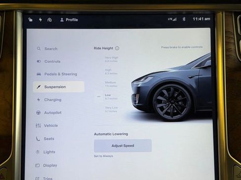 Used 2017 Tesla Model X 90D image 31