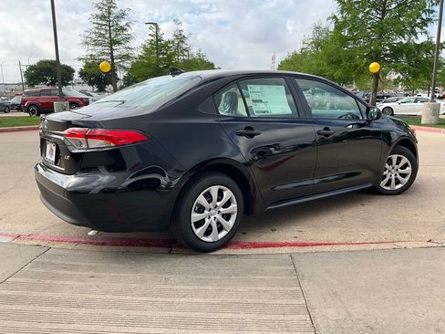 New 2026 Toyota Corolla LE image 5