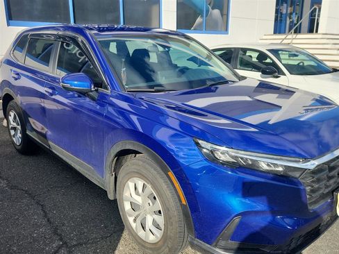 Used 2025 Honda CR-V LX image 2