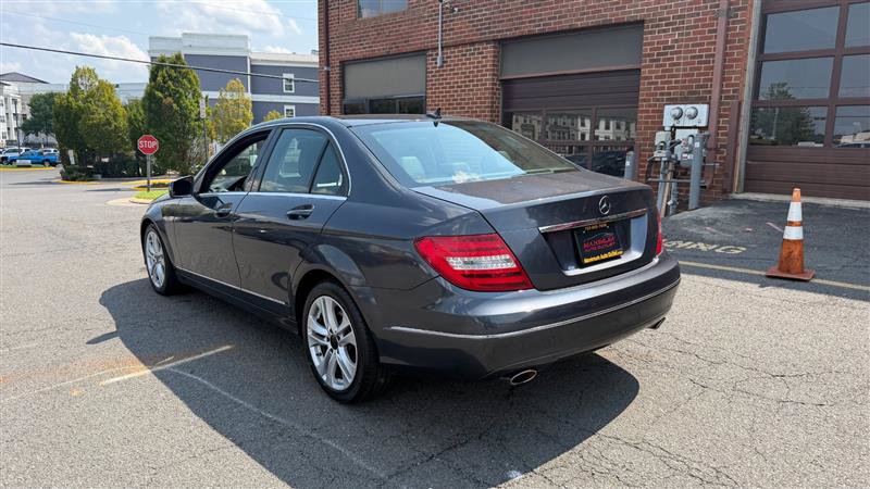 Used 2013 Mercedes-Benz C 300 Luxury 4MATIC Sedan image 9