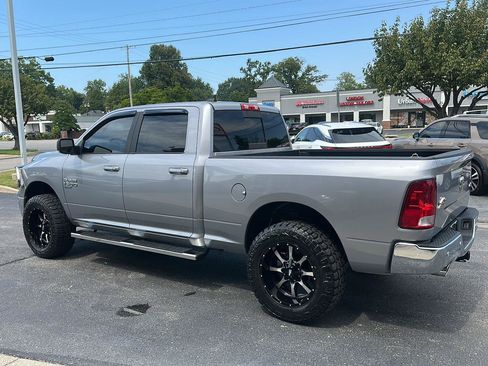 Used 2019 RAM 1500 Big Horn AWD/4WD image 7