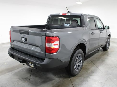 New 2026 Ford Maverick XLT w/ XLT Luxury Package FWD image 8