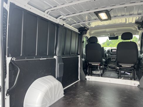 New 2025 RAM ProMaster 1500 w/ Convenience Group image 9