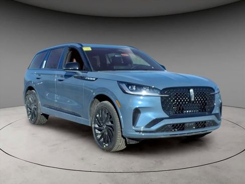New 2026 Lincoln Aviator Reserve image 14