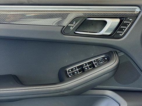 New 2025 Porsche Macan GTS AWD/4WD image 11
