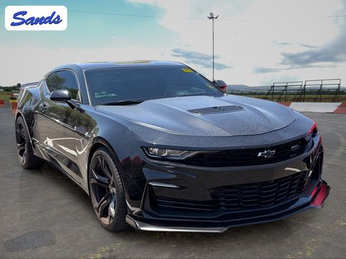 Used 2021 Chevrolet Camaro SS RWD image 1