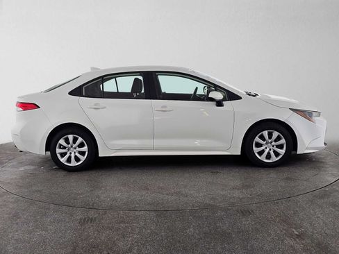 Used 2026 Toyota Corolla LE FWD image 2