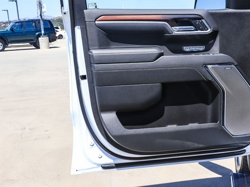 Used 2026 GMC Sierra 1500 Denali AWD/4WD image 22