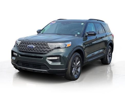 Certified 2023 Ford Explorer XLT w/ Equipment Group 202A AWD/4WD image 2