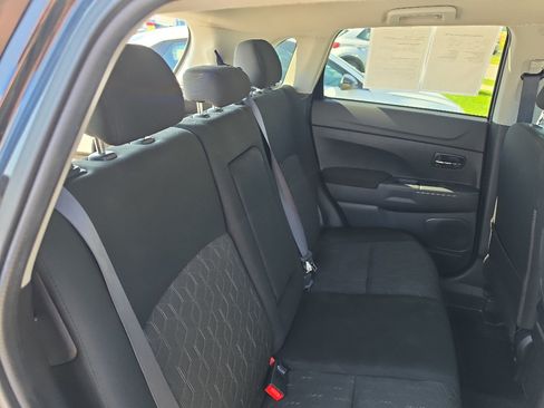 Used 2024 Mitsubishi Outlander Sport ES AWD/4WD image 12