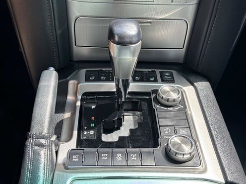 Used 2017 Toyota Land Cruiser w/ Preferred Accessory Package AWD/4WD image 26