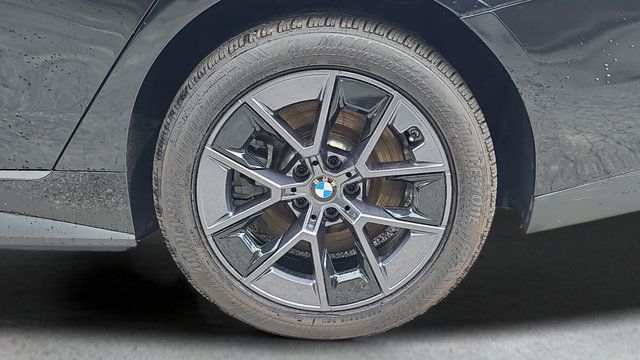 Used 2025 BMW i4 xDrive40i AWD/4WD image 19