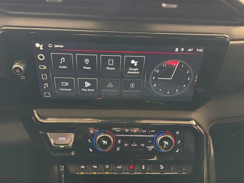 Used 2024 GMC Sierra 1500 AT4 w/ Technology Package image 43