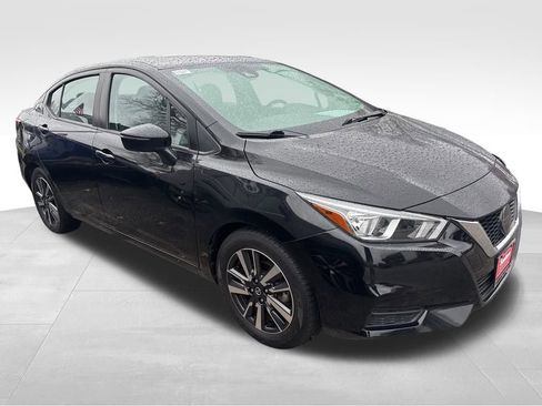 Used 2021 Nissan Versa SV image 10