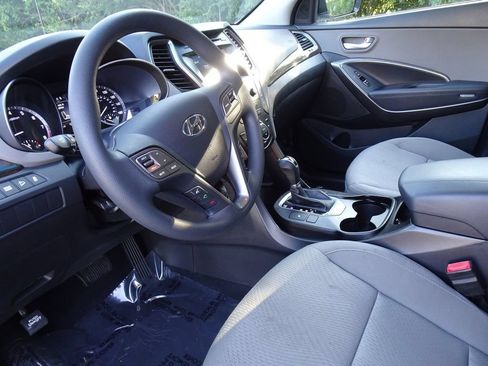 Used 2018 Hyundai Santa Fe Sport w/ 2.4L Value Package 02 FWD image 9