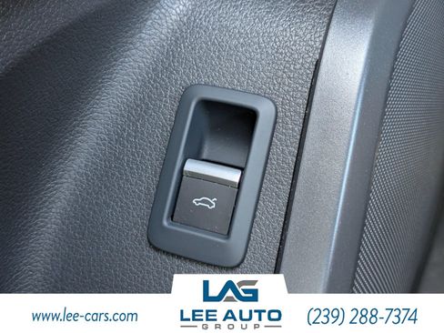 Used 2019 Audi Q5 2.0T Premium AWD/4WD image 23