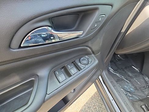 Used 2023 Chevrolet Equinox LT AWD/4WD image 29