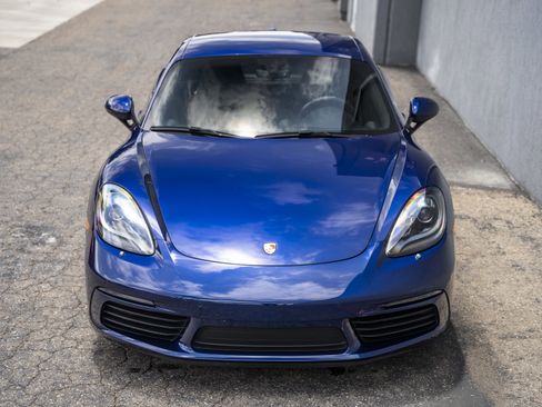 Used 2025 Porsche 718 Cayman S RWD image 8