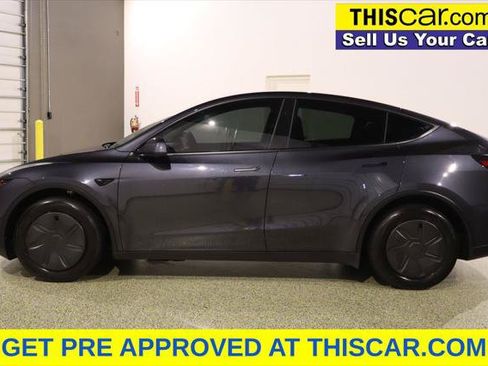 Used 2026 Tesla Model Y 2WD image 4