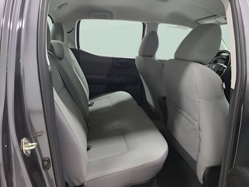 Used 2016 Toyota Tacoma SR w/ Towing Package AWD/4WD image 14