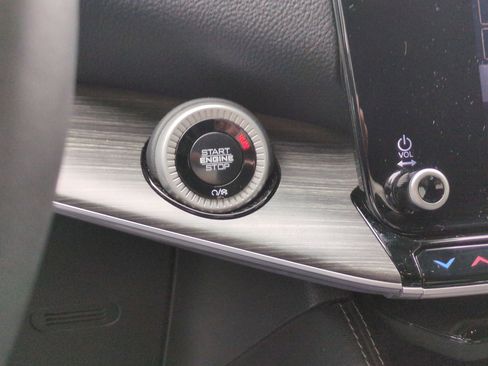 Used 2024 Jeep Wagoneer L Series III w/ Flexible Seating Group image 19