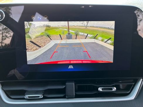 Used 2026 Chevrolet Equinox LT w/ Midnight Edition FWD image 23