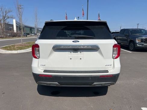 Used 2023 Ford Explorer XLT w/ Equipment Group 202A image 6