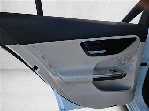 Used 2024 Mercedes-Benz C 300 Sedan image 19