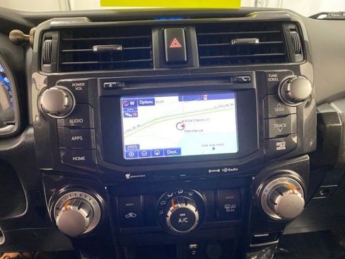 Used 2019 Toyota 4Runner TRD Off-Road Premium AWD/4WD image 23