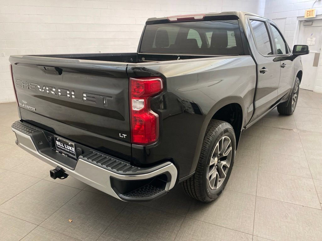 Used 2022 Chevrolet Silverado 1500 LT AWD/4WD image 6