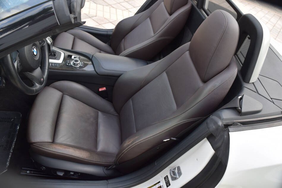 Used 2014 BMW Z4 sDrive35i RWD image 45