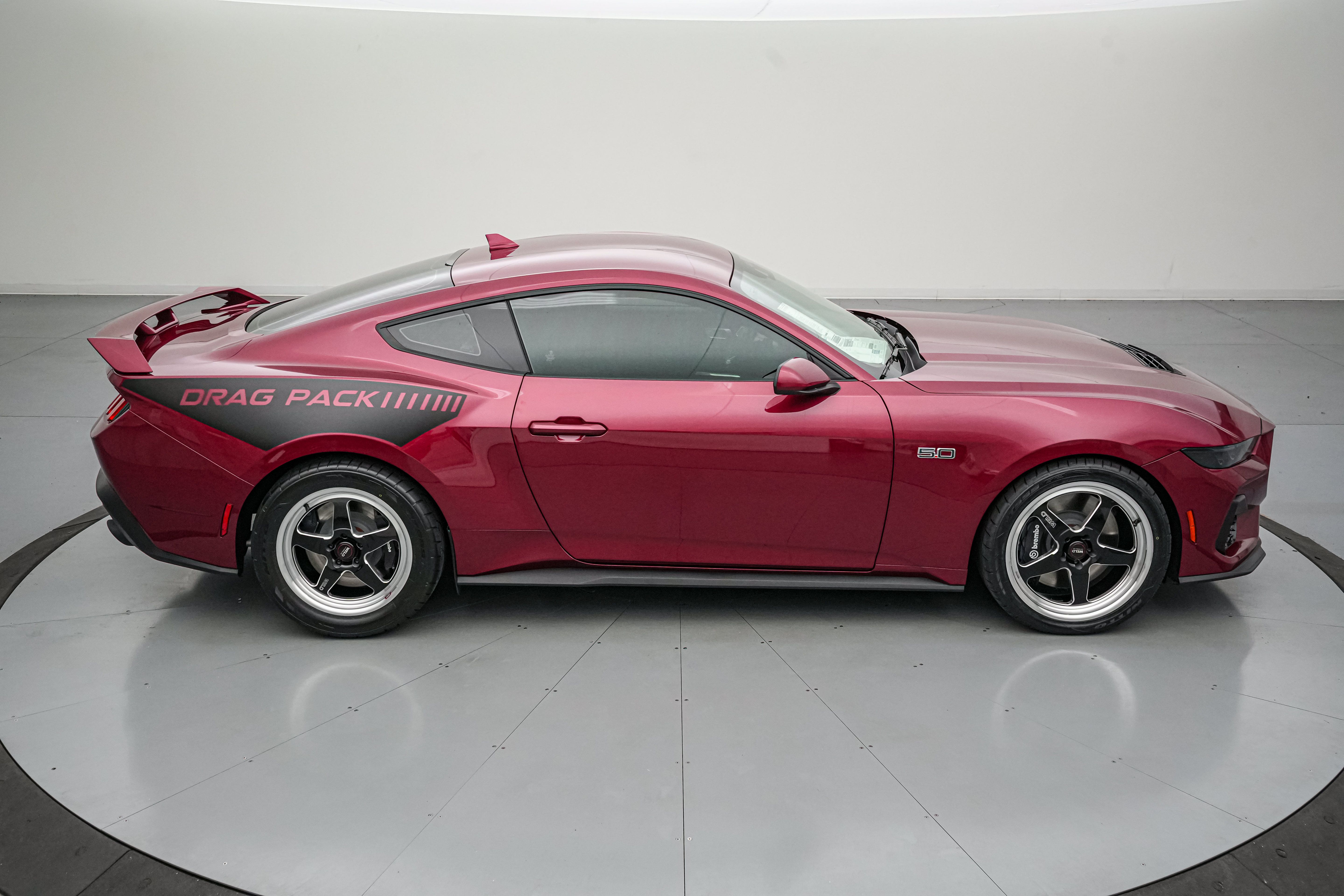 New 2026 Ford Mustang GT w/ GT Performance Package RWD image 4