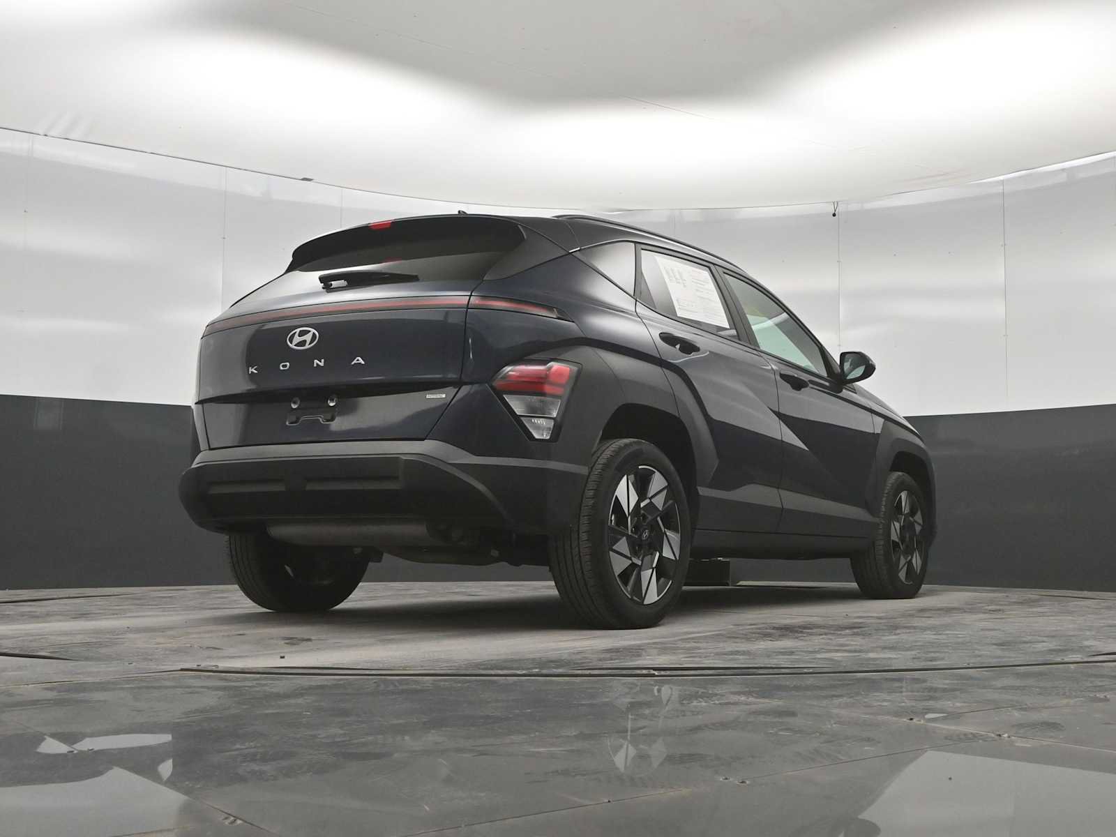 Used 2024 Hyundai Kona SEL AWD/4WD image 41