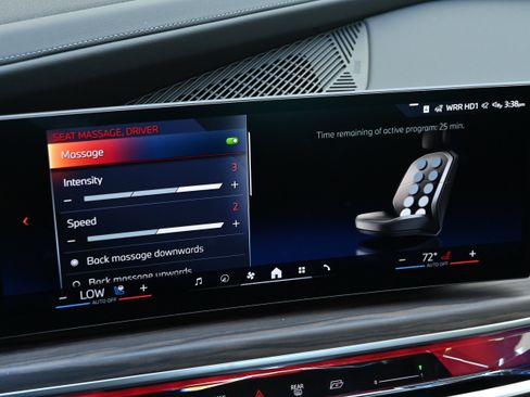 New 2026 BMW 740i xDrive AWD/4WD image 19