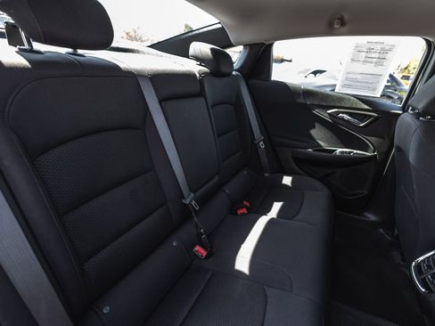 Used 2023 Chevrolet Malibu LT FWD image 32