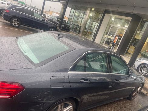 Used 2014 Mercedes-Benz E 350 Sedan image 5