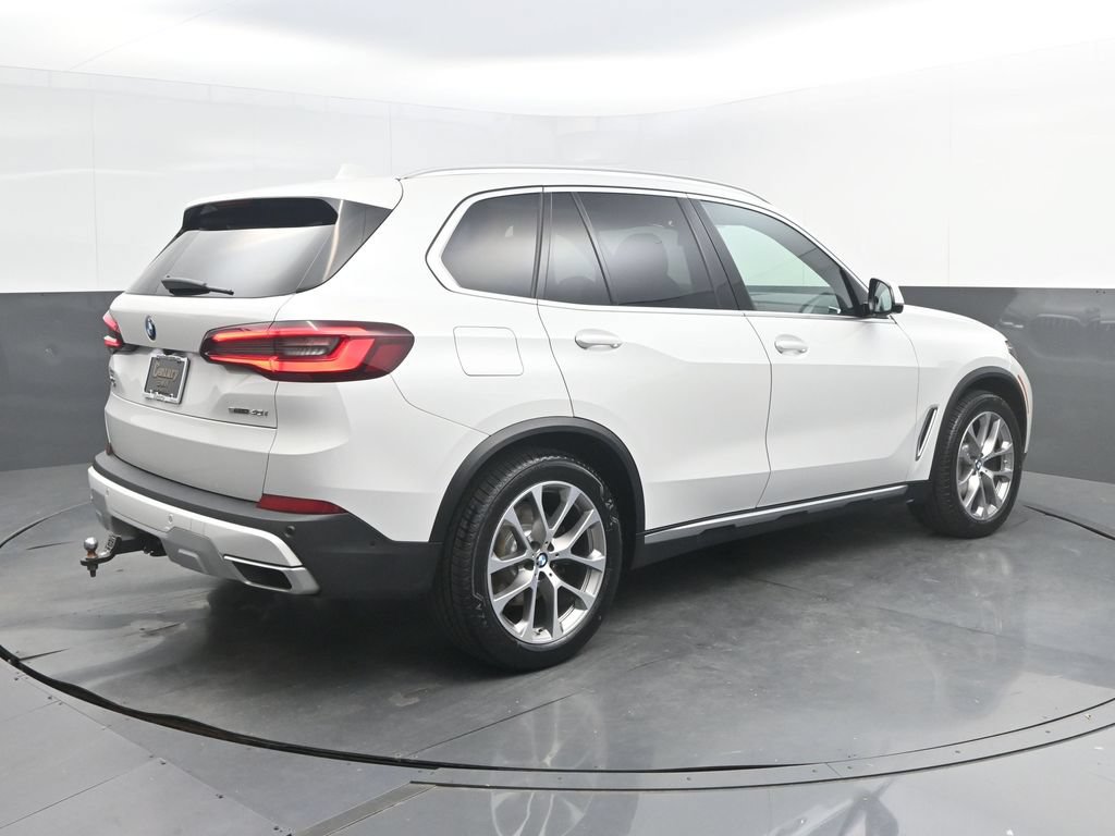 Used 2022 BMW X5 sDrive40i w/ Premium Package RWD image 7