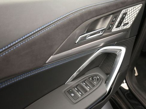 Used 2025 BMW X2 M35i w/ Premium Package image 9