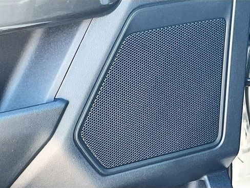 Used 2022 Ford F150 XLT w/ Equipment Group 302A High image 18