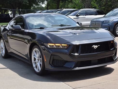 Used 2024 Ford Mustang GT Premium RWD image 4