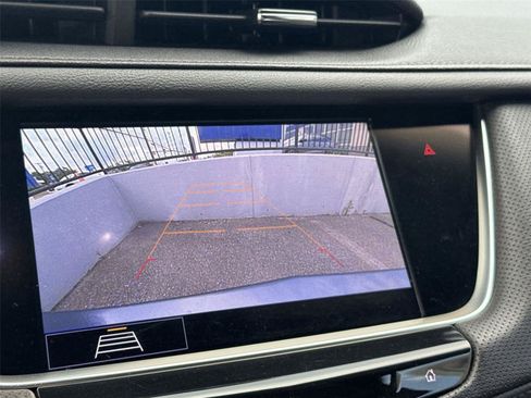 Used 2020 Cadillac XT5 Premium Luxury AWD/4WD image 23