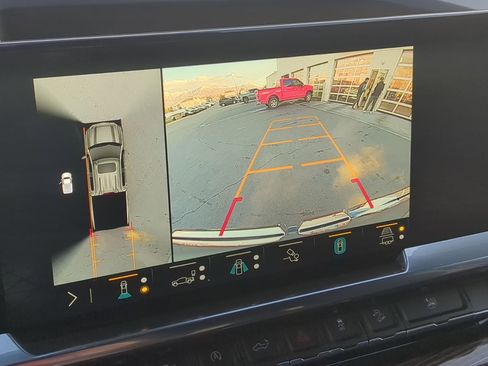 Used 2023 GMC Sierra 1500 Elevation w/ Preferred Package image 23