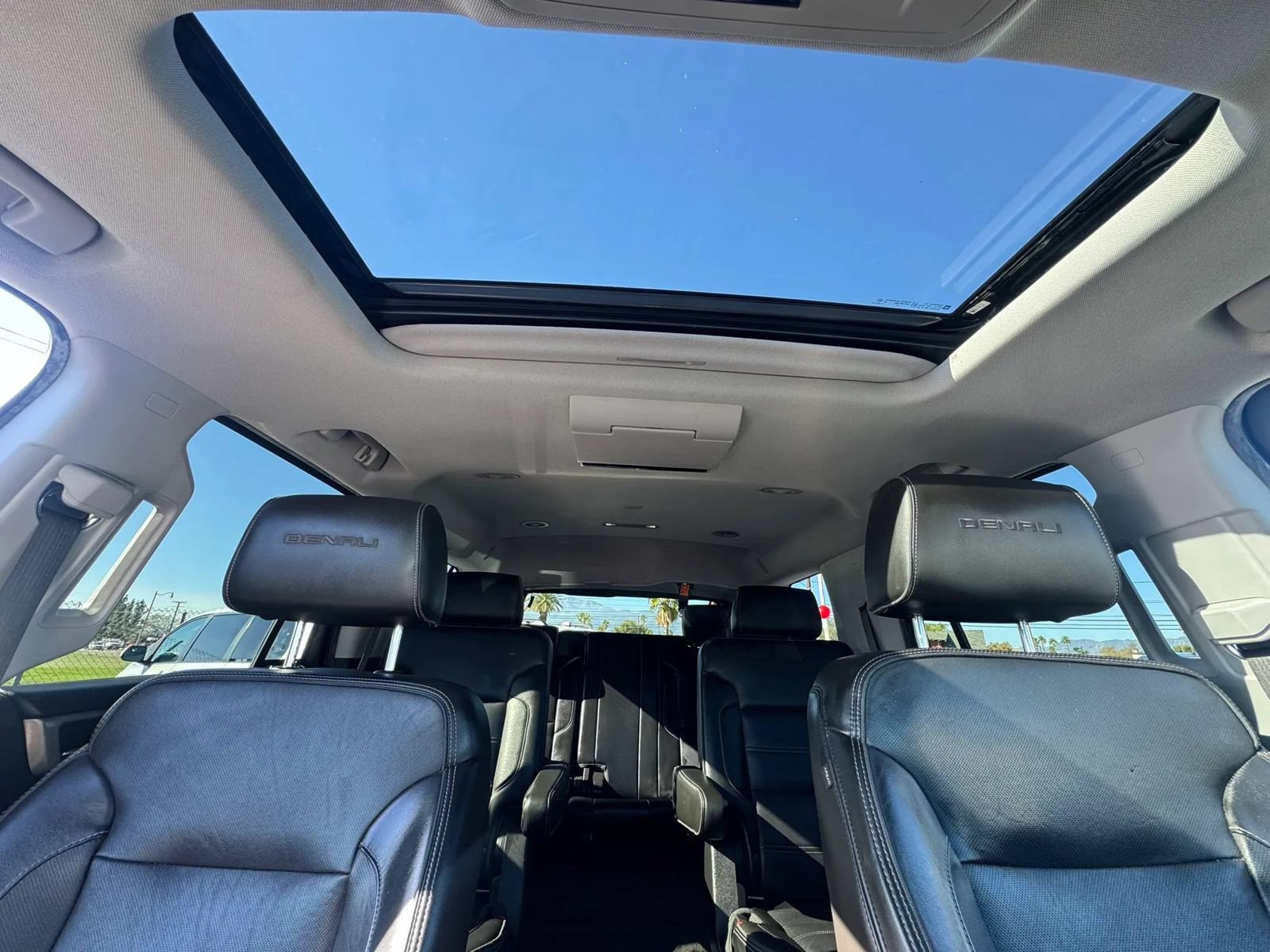 Used 2019 GMC Yukon Denali w/ Open Road Package AWD/4WD image 43