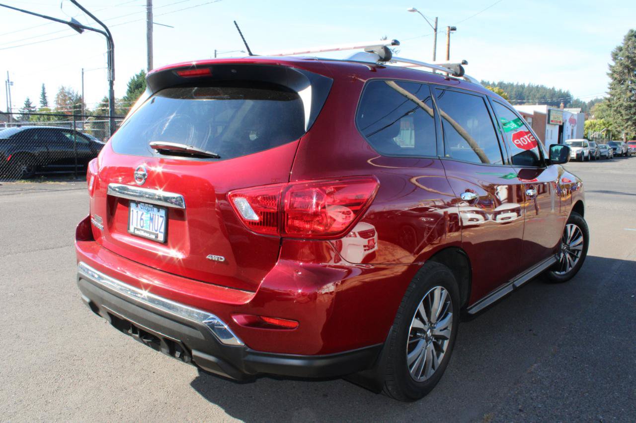 Used 2018 Nissan Pathfinder S AWD/4WD image 7