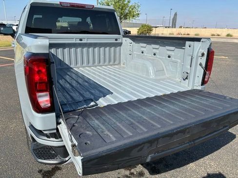 Used 2024 GMC Sierra 1500 Elevation RWD image 9