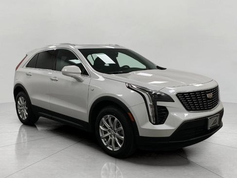 Used 2023 Cadillac XT4 Luxury w/ Cold Weather Package AWD/4WD image 1