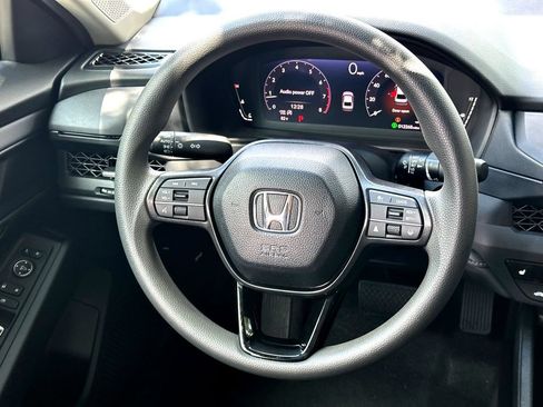Used 2025 Honda Accord SE image 26