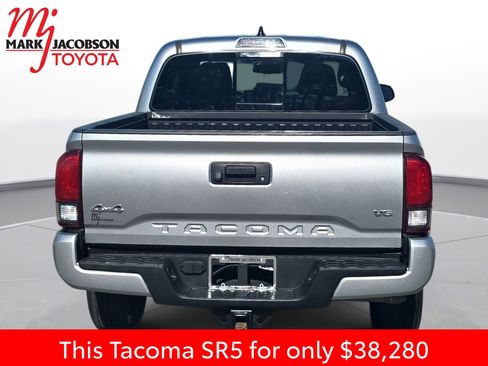 Used 2023 Toyota Tacoma SR5 w/ Technology Package image 11